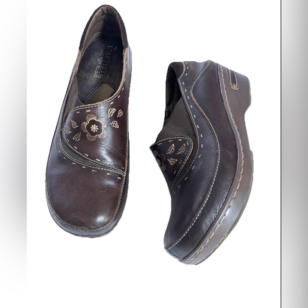 Spring Step Dark Brown Leather boho clogs with Floral Design